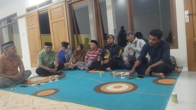 Warga Dayeuhhandap Tolak Pemasangan Tiang Tanpa Ijin, Vendor Link Net Akhirnya Takluk!